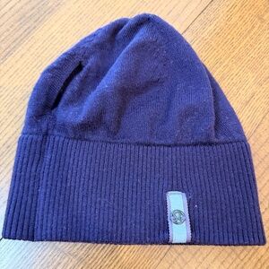 Lululemon Beanie featuring a purple ribbed knit construction